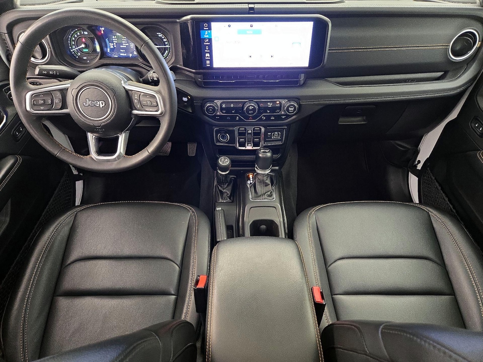 Apple CarPlay® & Android Auto™