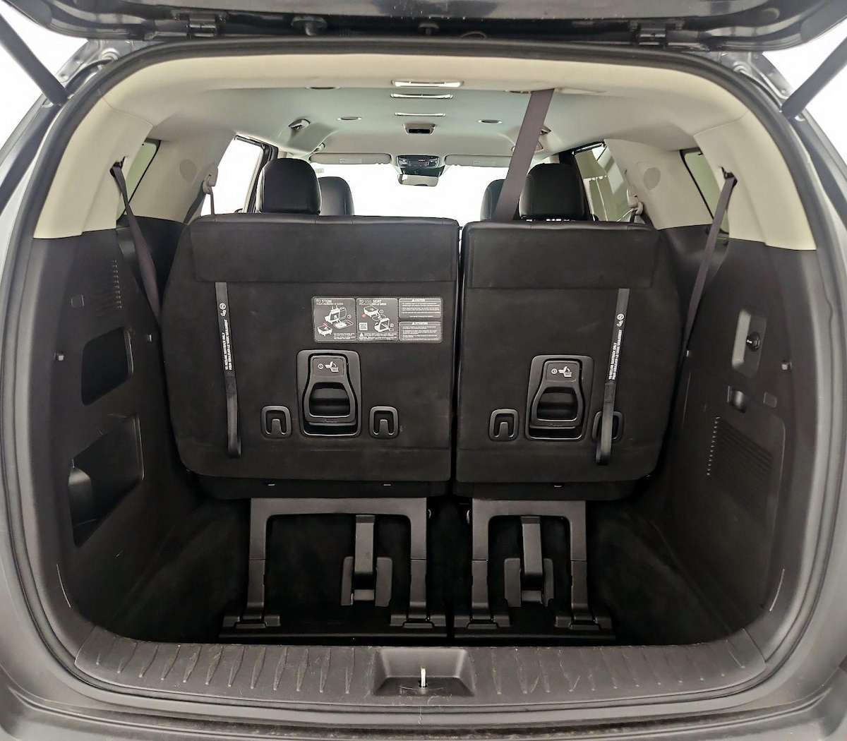 Trunk/Cargo (Seats Up)
