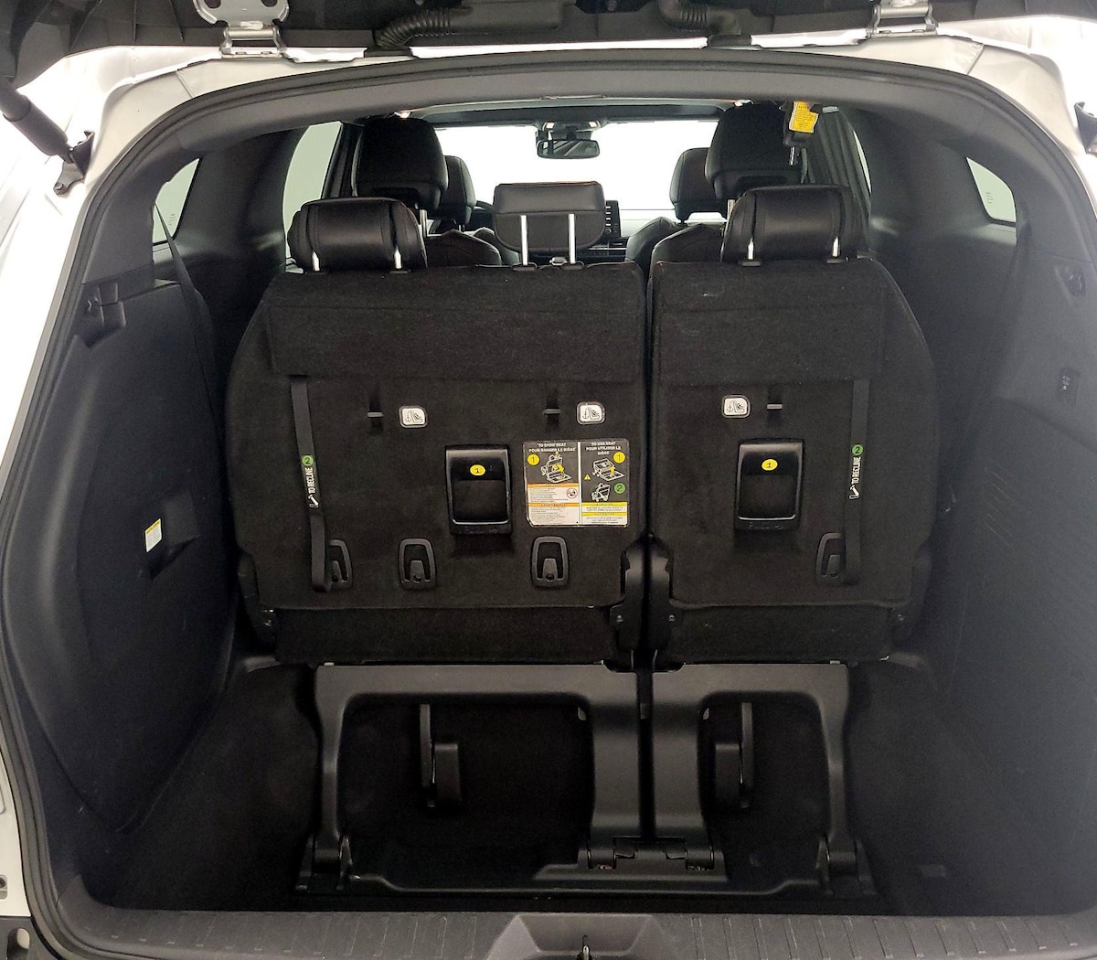 Trunk/Cargo (Seats Up)