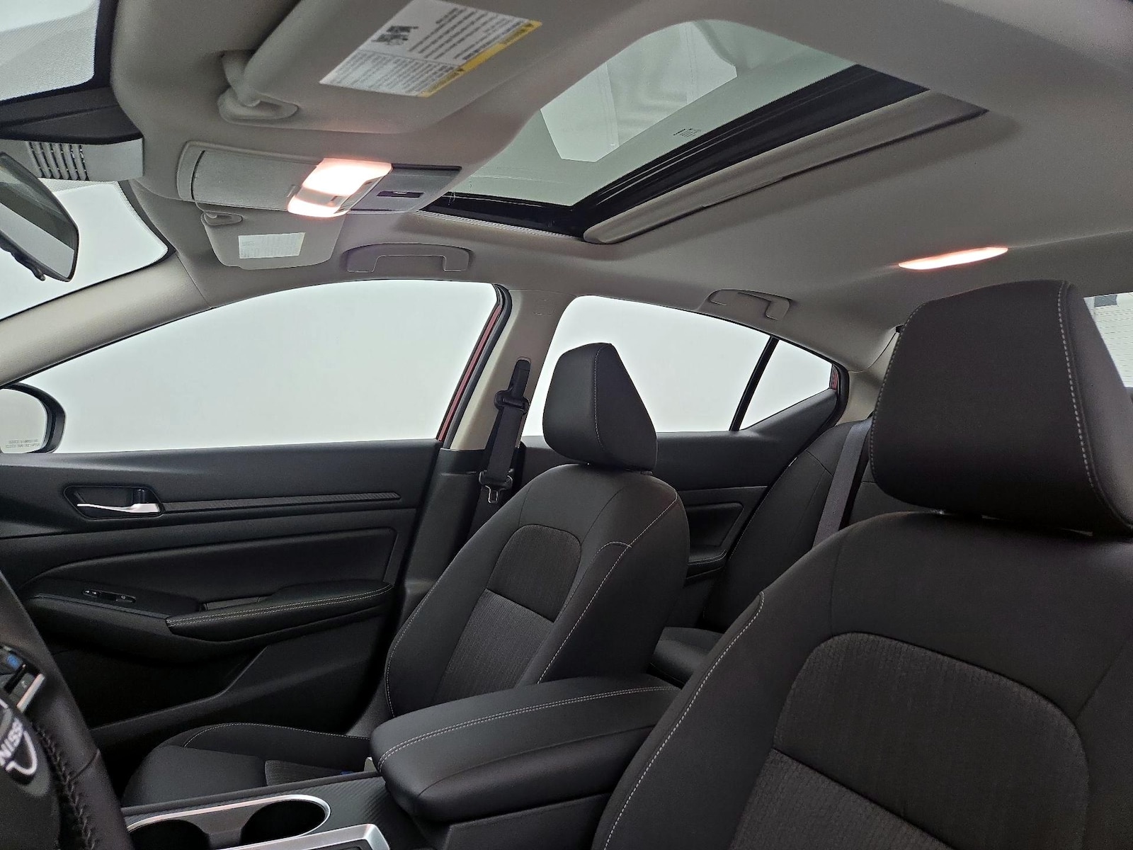 Sunroof(s) & Overhead Airbags