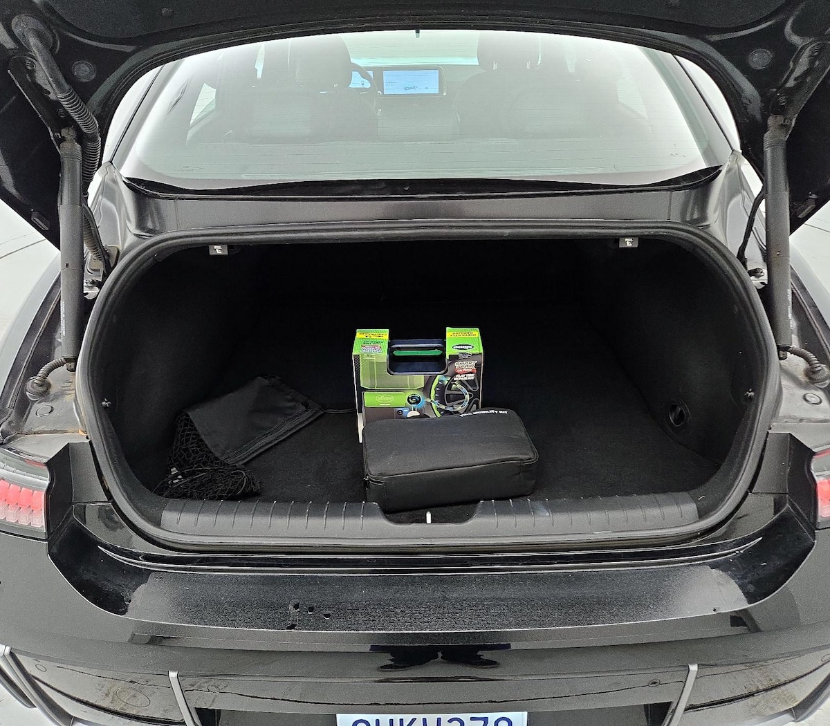 Trunk/Cargo (Seats Up)