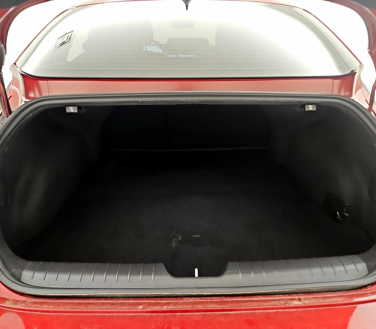 Trunk/Cargo (Seats Up)