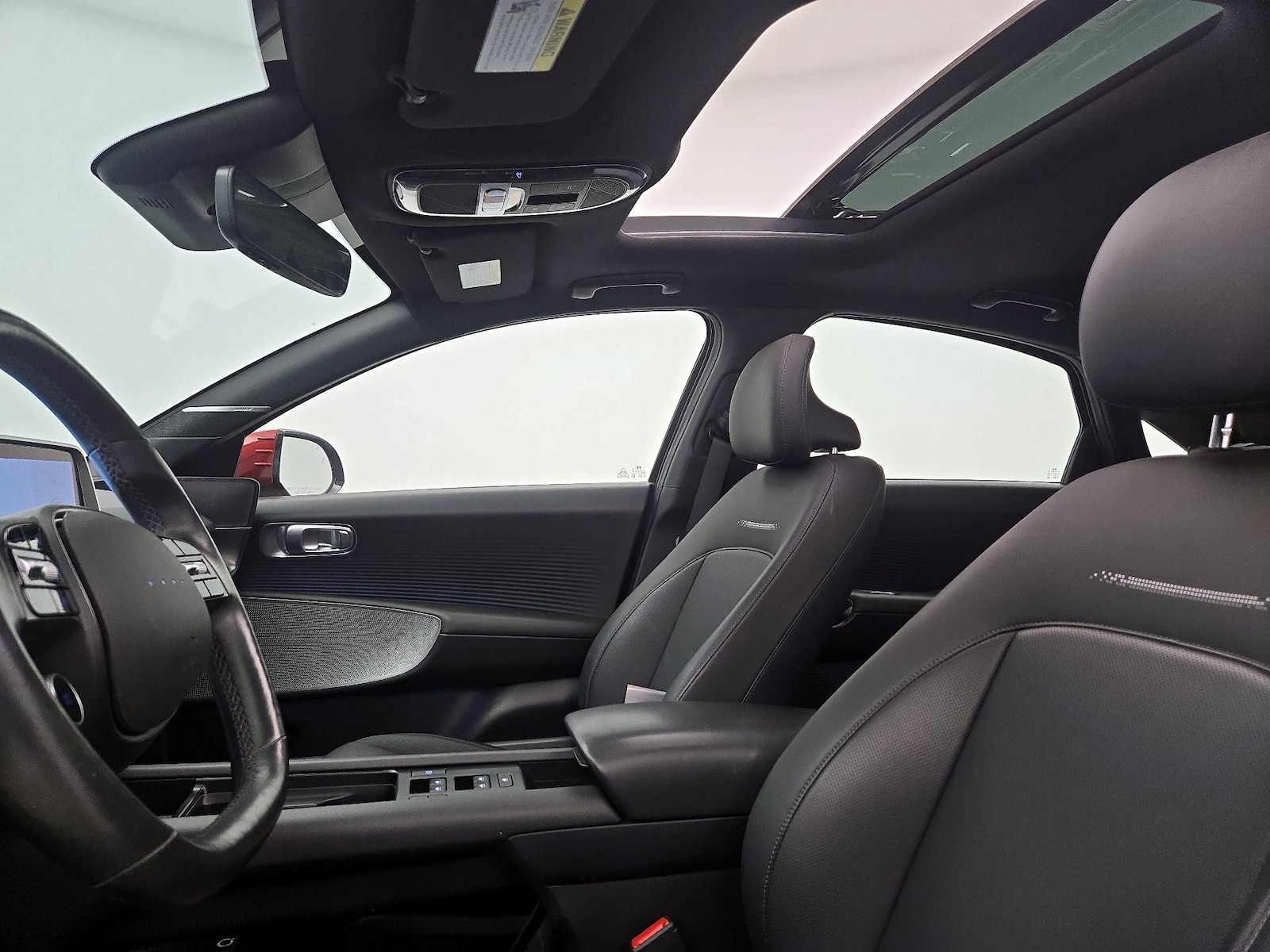 Sunroof(s) & Overhead Airbags