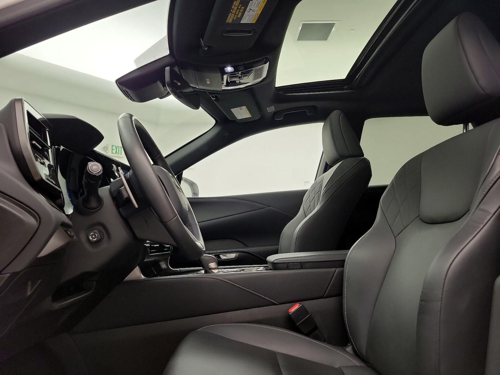 Sunroof(s) & Overhead Airbags