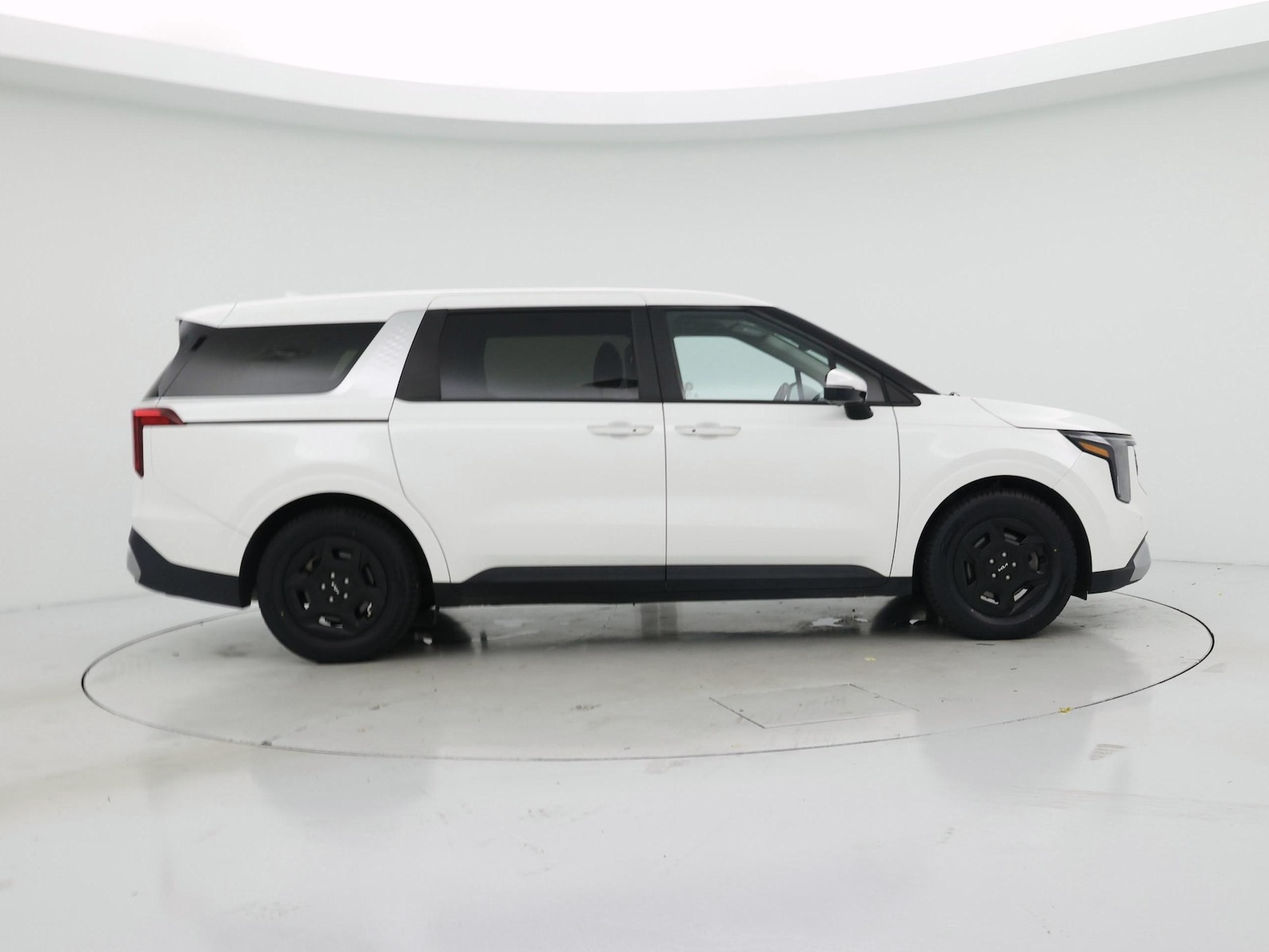 2025 Kia Carnival LXS - Photo 8