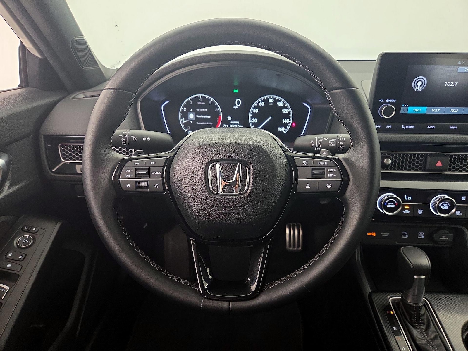 2026 Honda Civic Hatchback Sport - Photo 11