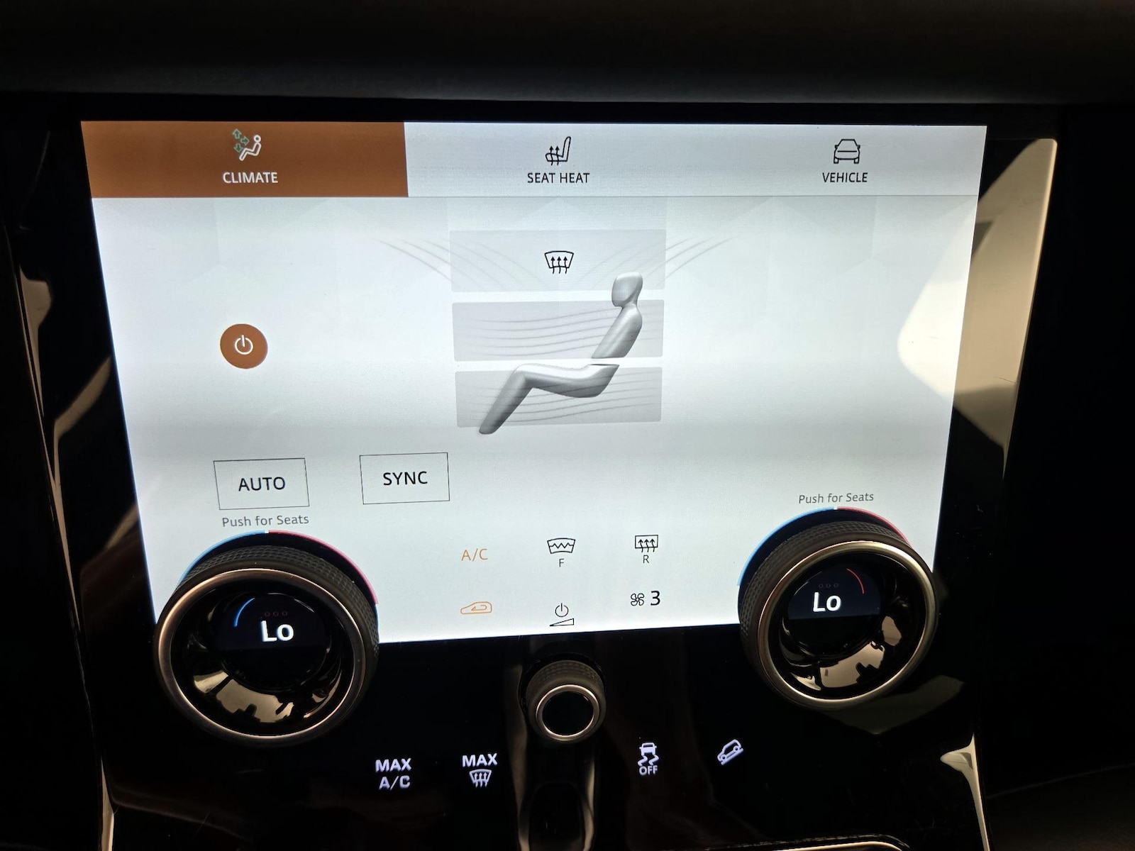 2023 Land Rover Range Rover Evoque SE - Photo 18