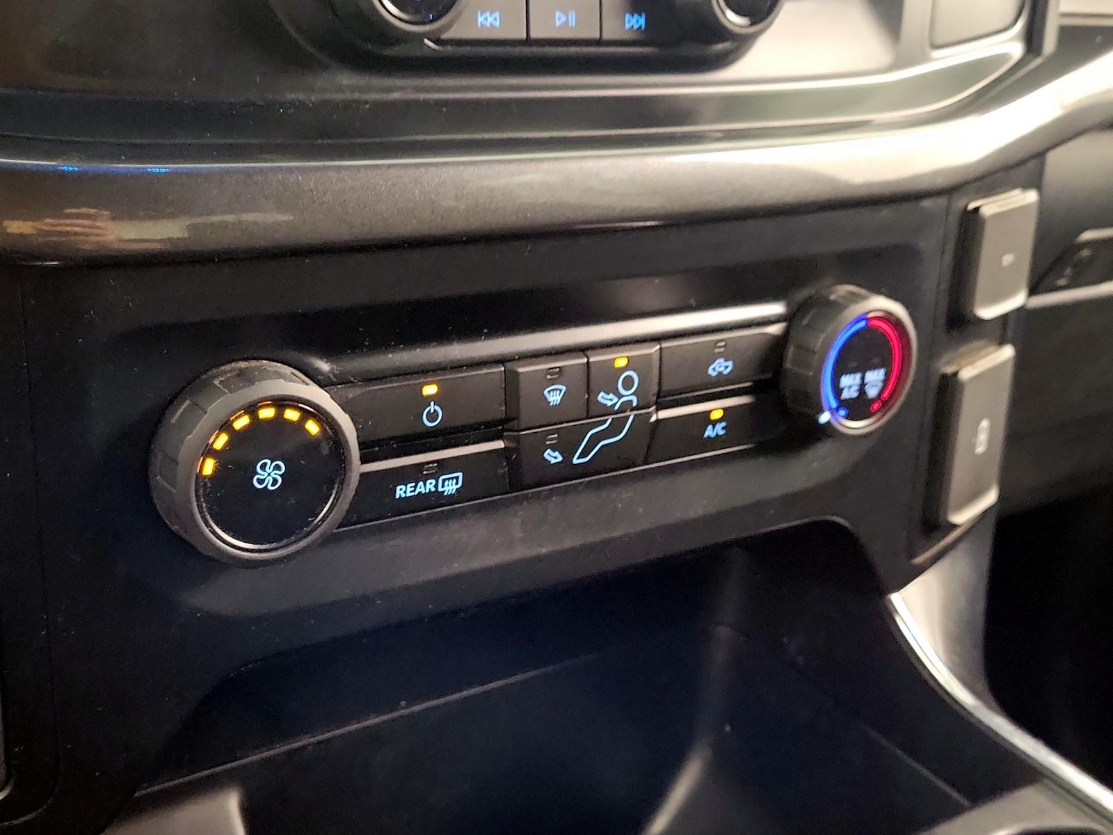 2023 Ford F-150 XL - Photo 16