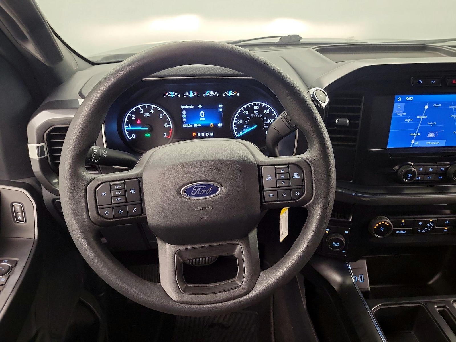 2023 Ford F-150 XL - Photo 9