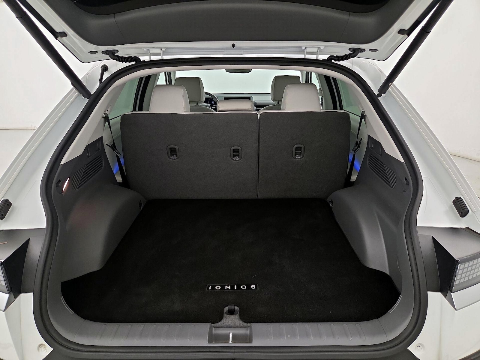2023 Hyundai IONIQ 5 SEL - Photo 22