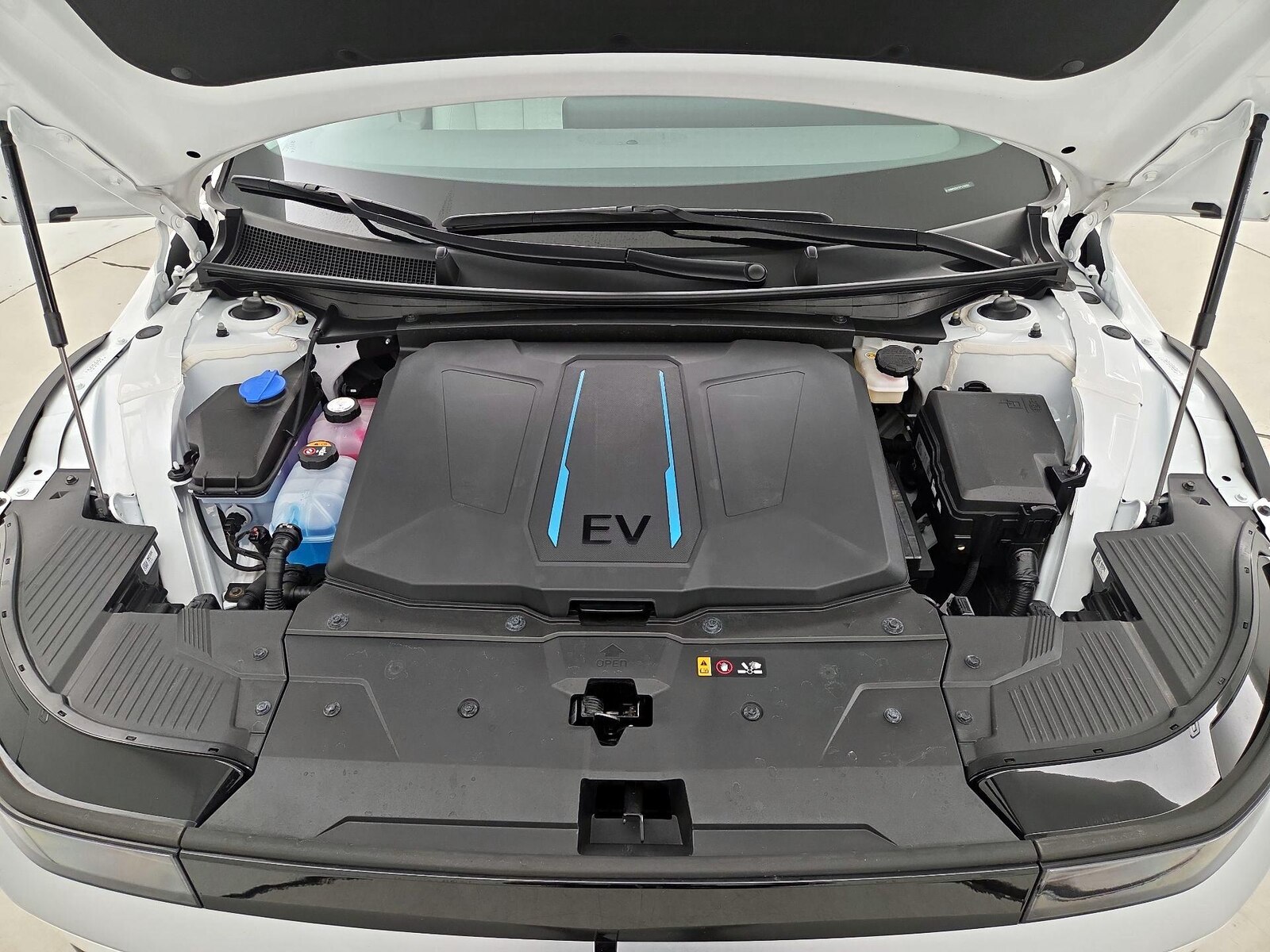 2023 Hyundai IONIQ 5 SEL - Photo 23