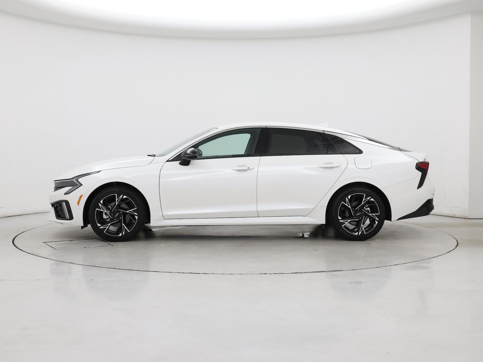 2026 Kia K5 GT-Line - Photo 4