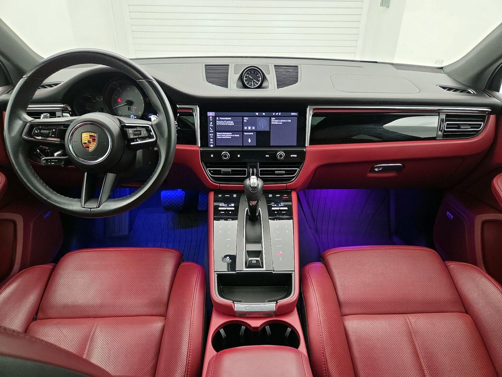 2022 Porsche Macan S - Photo 10