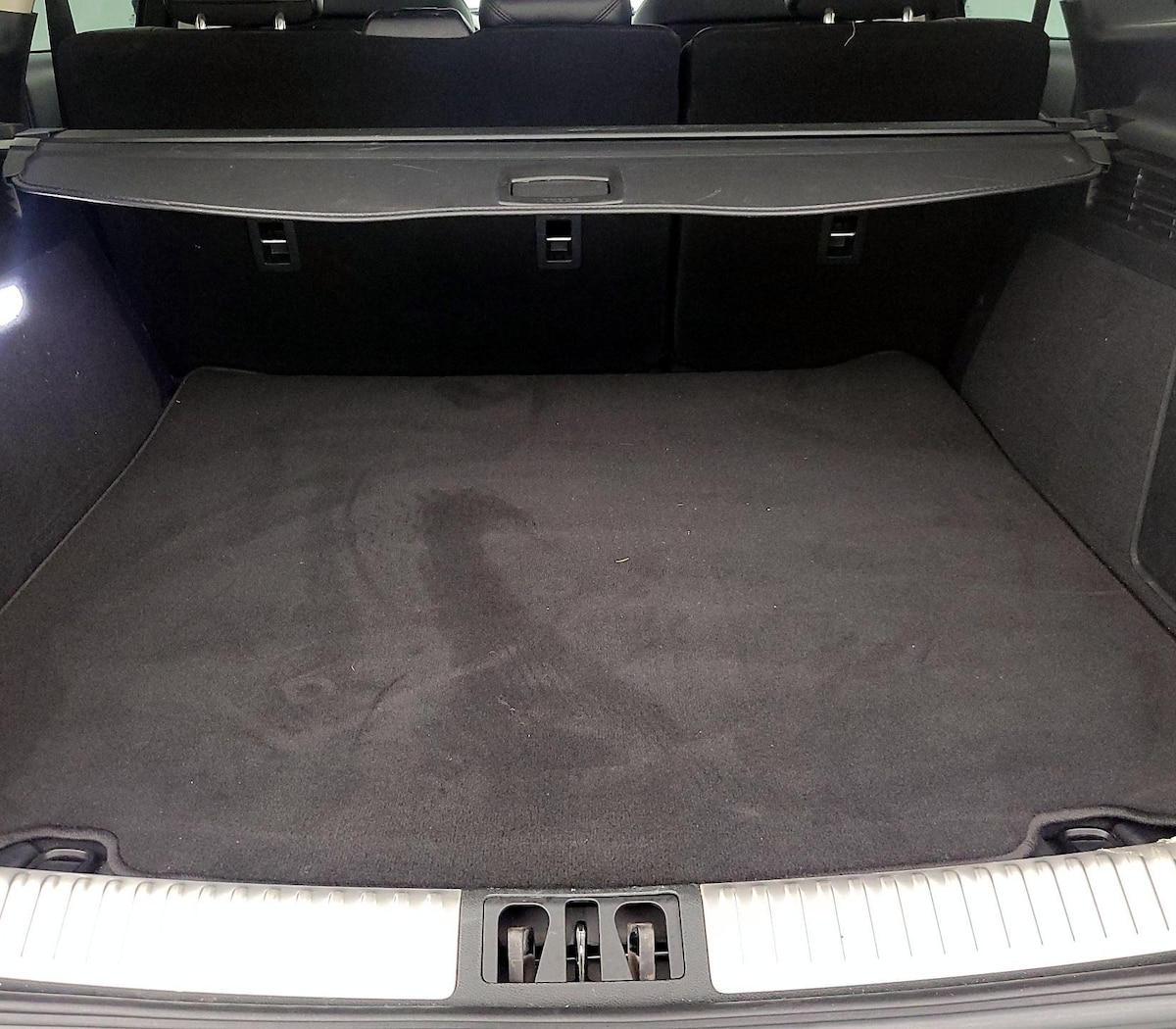 Trunk/Cargo (Seats Up)
