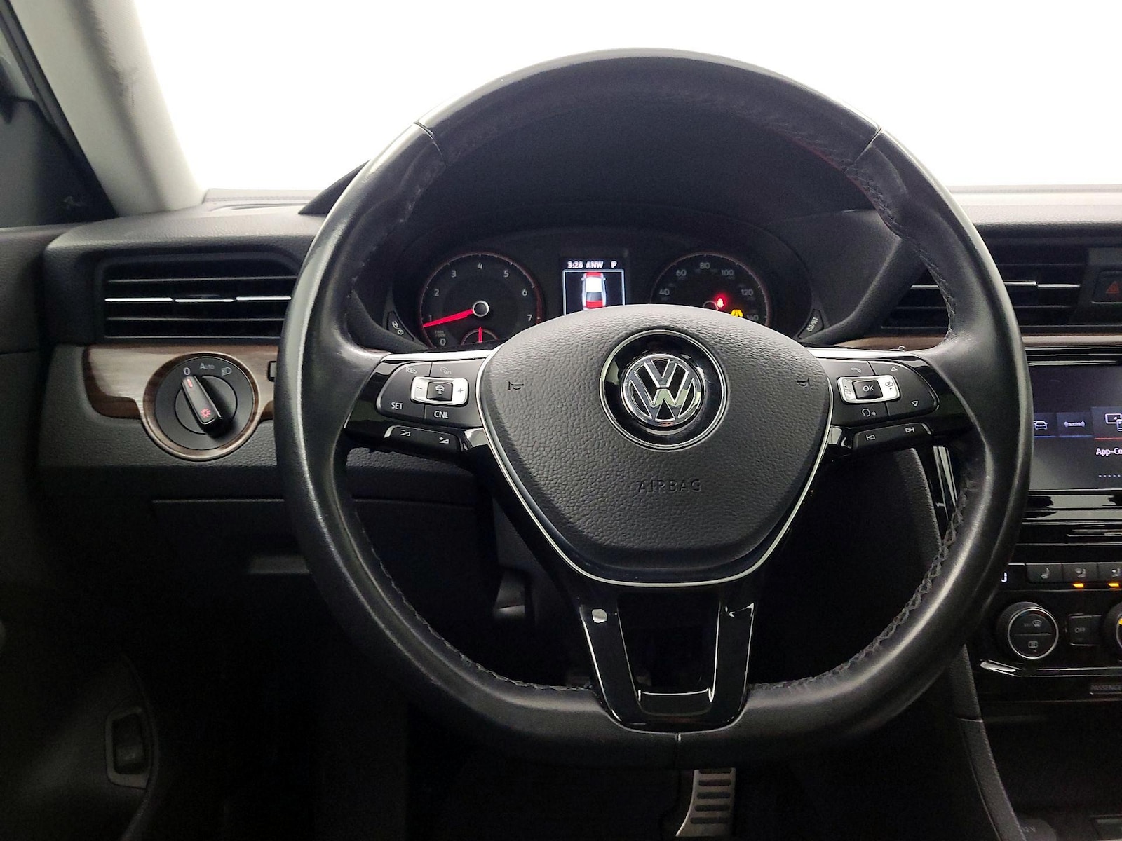 2020 Volkswagen Passat SEL - Photo 11