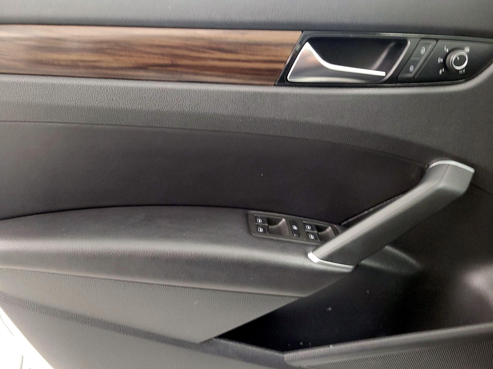 2020 Volkswagen Passat SEL - Photo 13