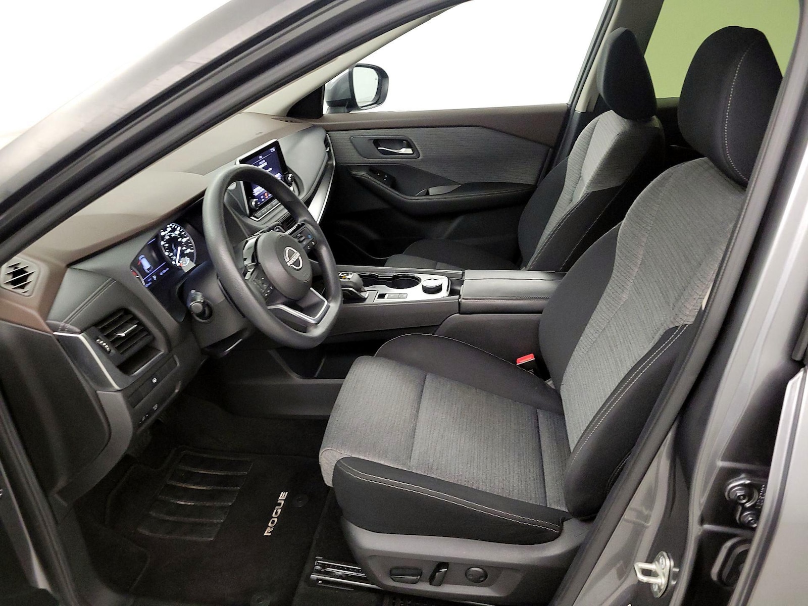 Power Seat(s) & Side Airbags