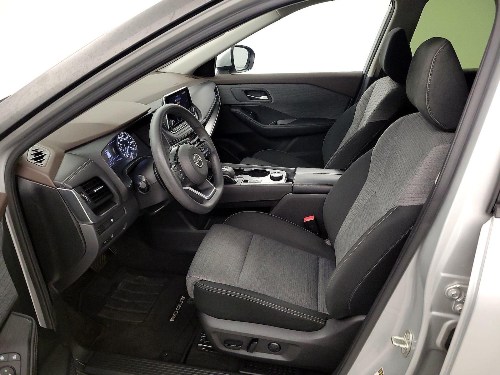 Power Seat(s) & Side Airbags