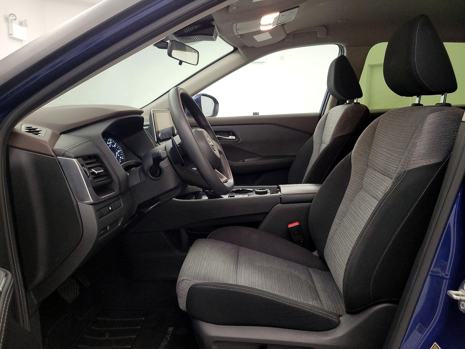 Power Seat(s) & Side Airbags