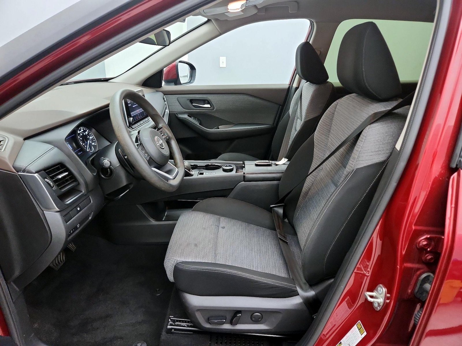 Power Seat(s) & Side Airbags