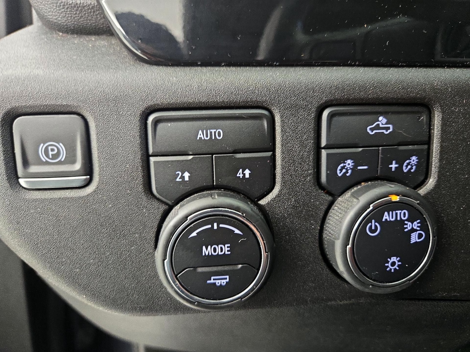 2024 Chevrolet Silverado 1500 LT - Photo 14