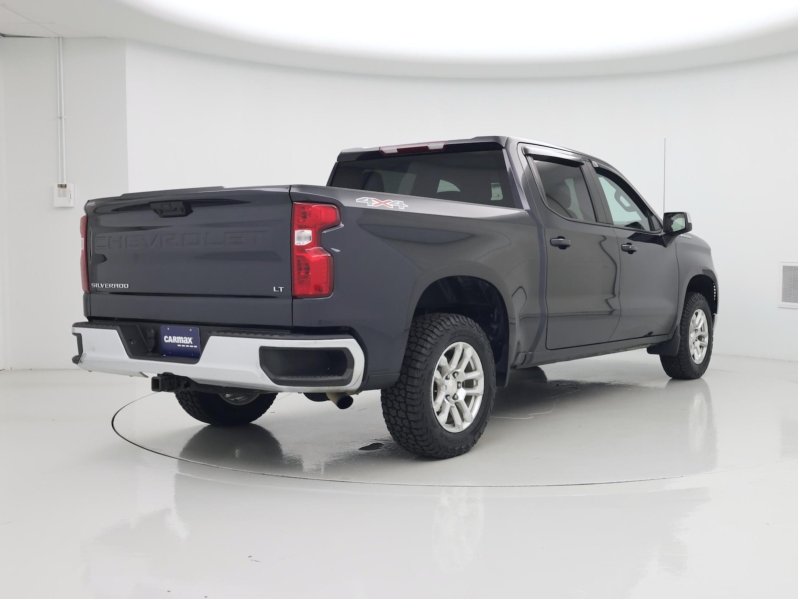 2024 Chevrolet Silverado 1500 LT - Photo 9