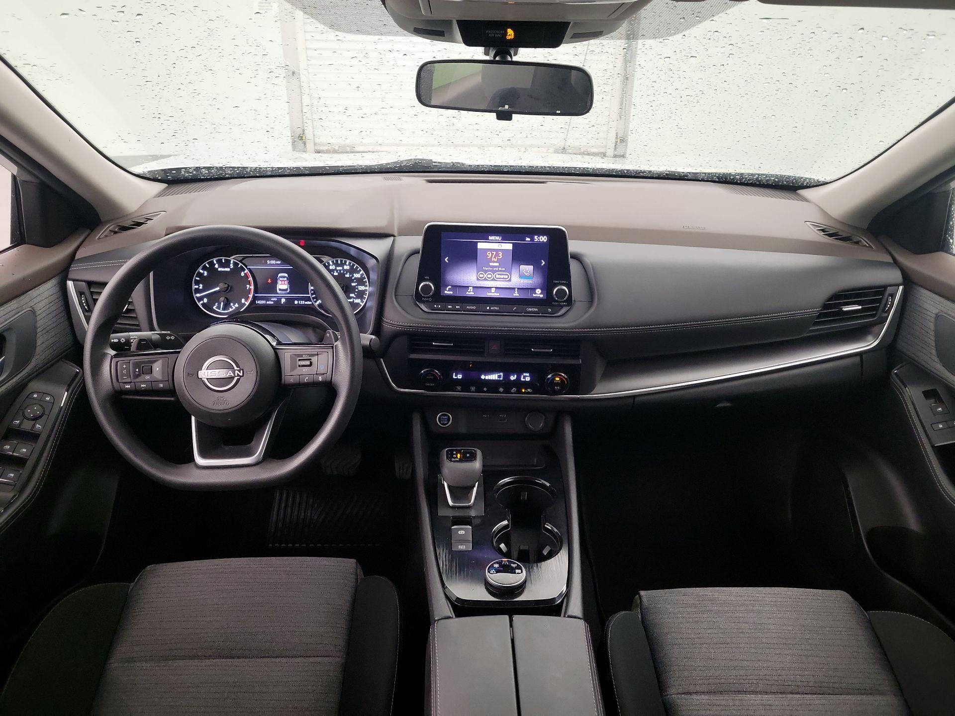 Thumbnail: 2023 Nissan Rogue - 9