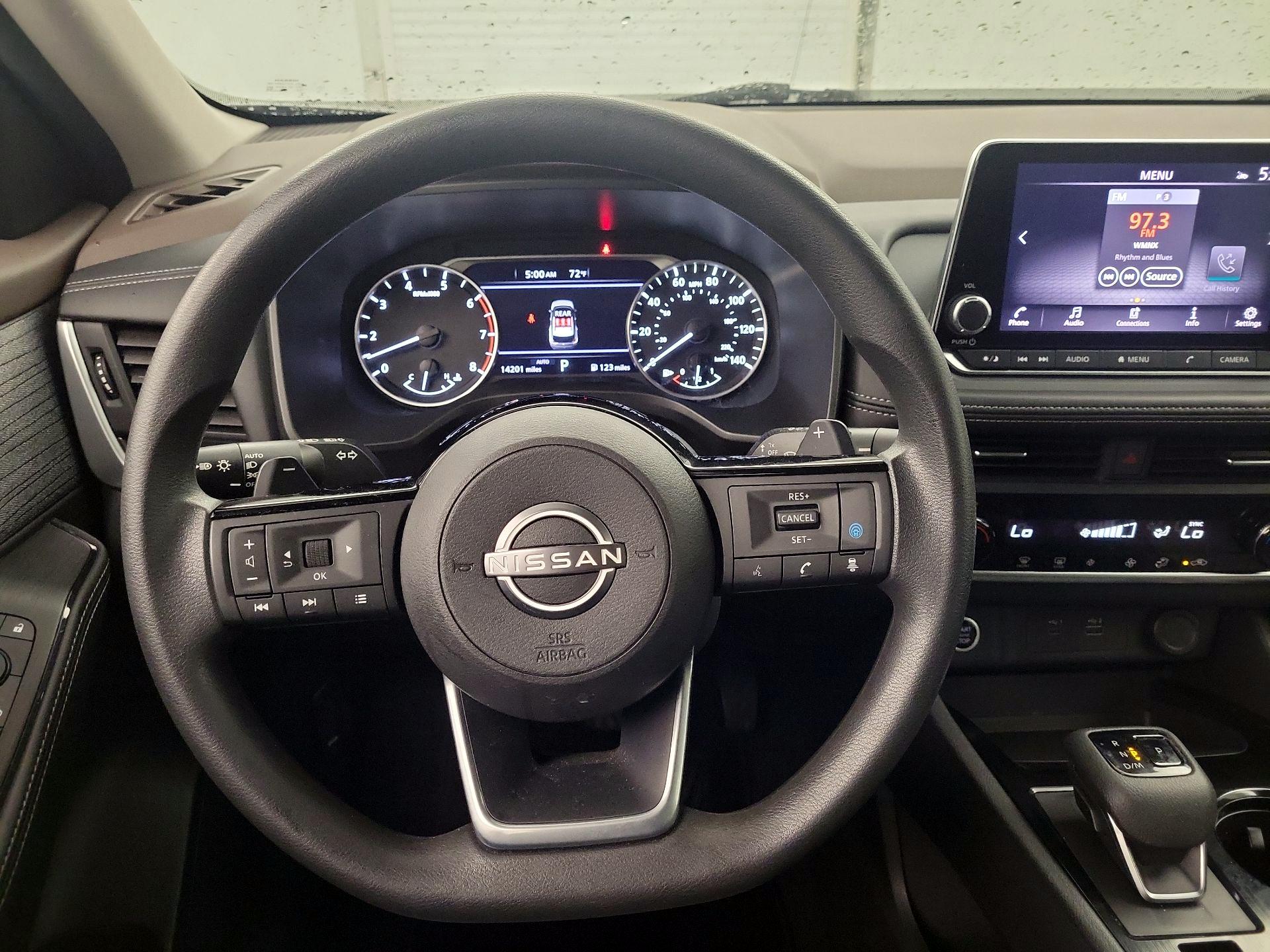 Thumbnail: 2023 Nissan Rogue - 10