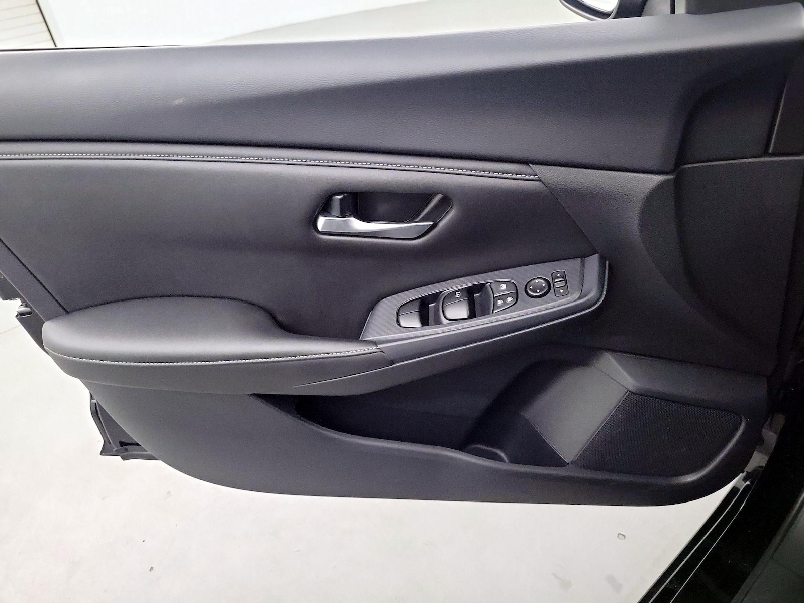 2023 Nissan Sentra SV - Photo 13
