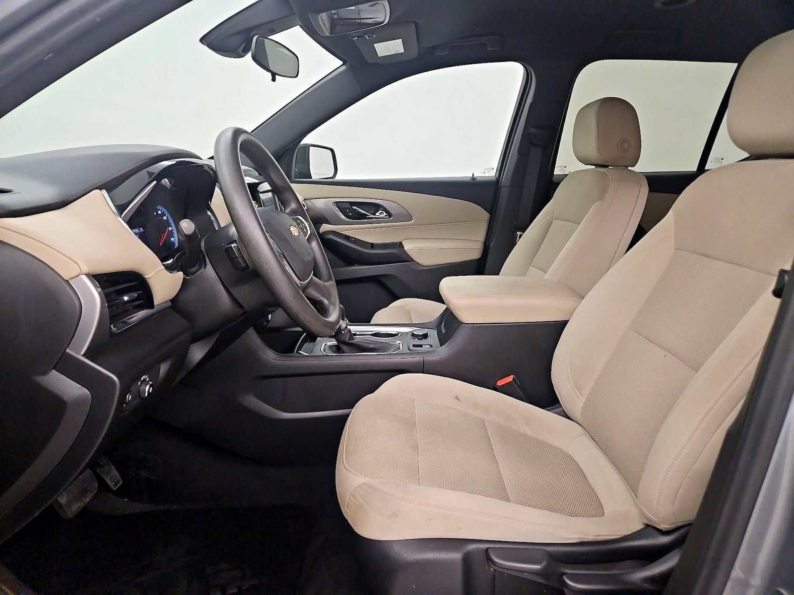 2023 Chevrolet Traverse LS - Photo 12