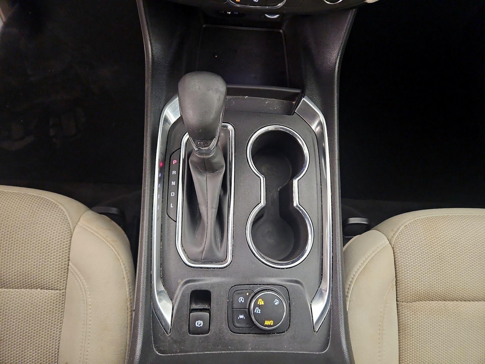 2023 Chevrolet Traverse LS - Photo 18