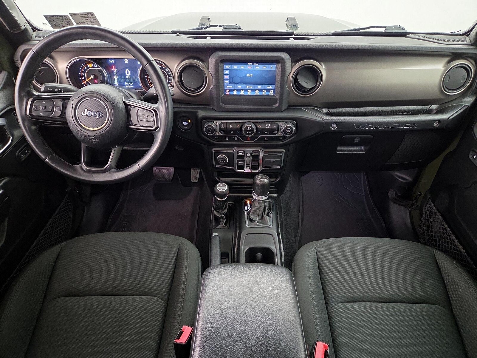 Apple CarPlay® & Android Auto™