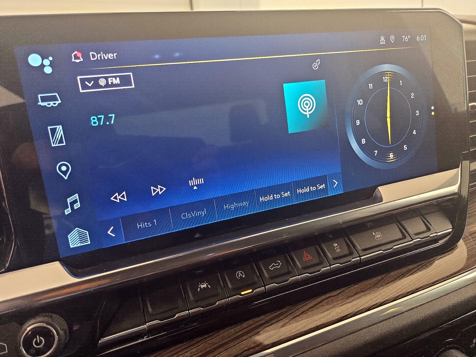 2023 Chevrolet Silverado 1500 LT - Photo 16