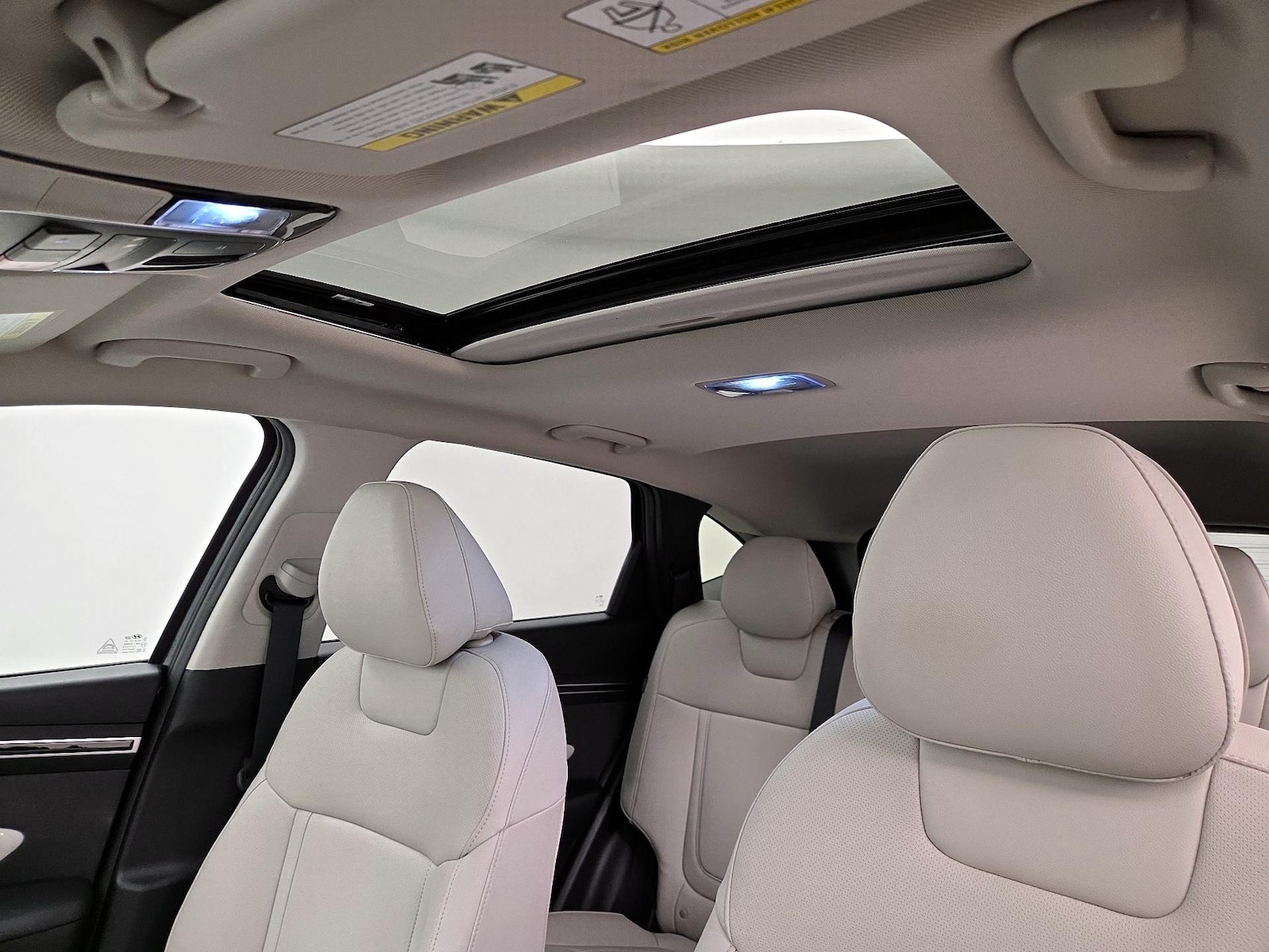 Sunroof(s) & Overhead Airbags