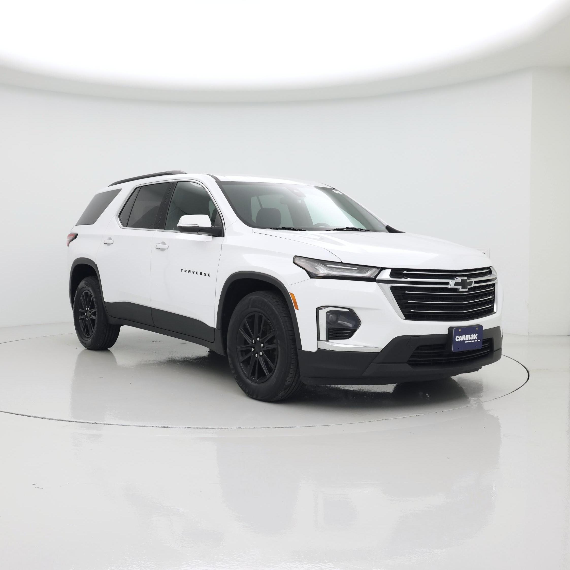 White 2023 Chevrolet Traverse SUV / Crossover Four-Wheel Drive Automatic