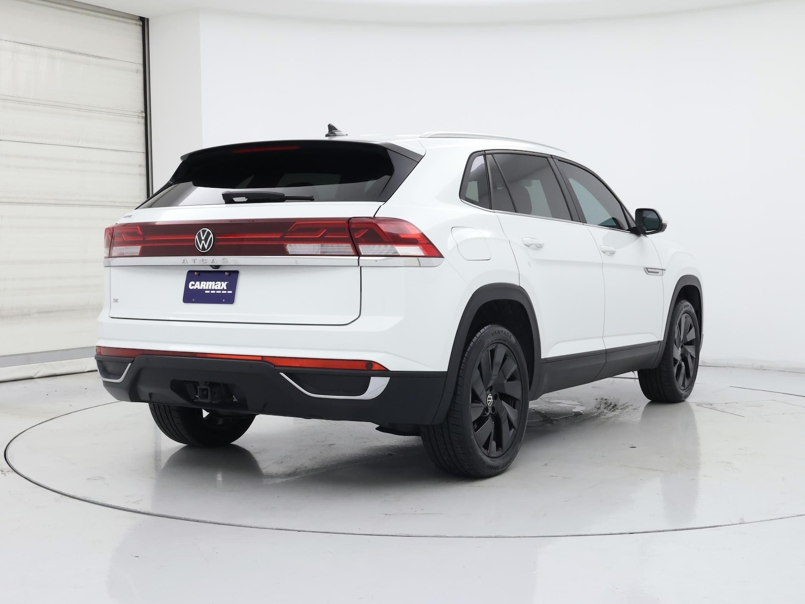 2024 Volkswagen Atlas Cross Sport SE w/Tech - Photo 9