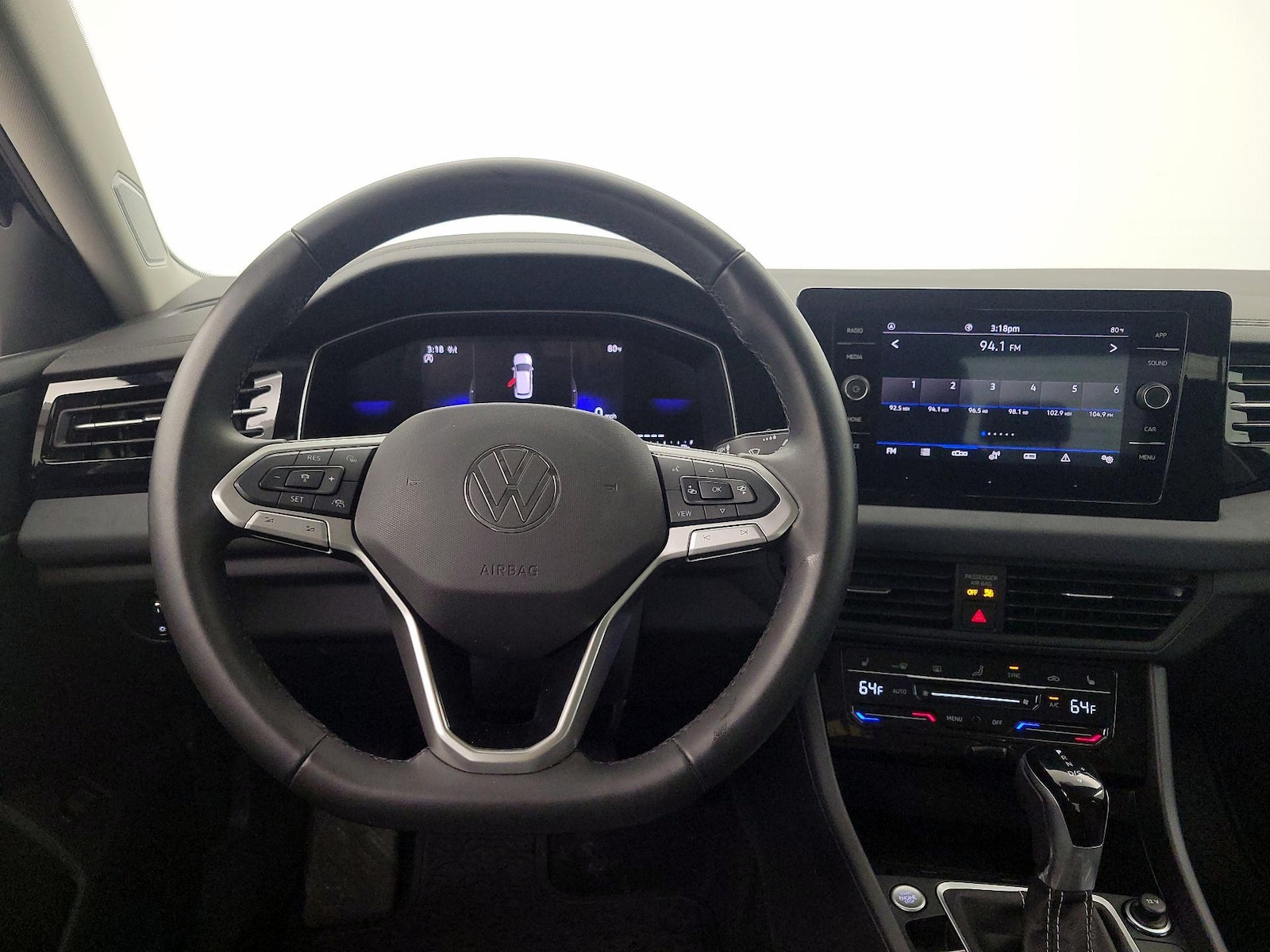 2025 Volkswagen Jetta SE - Photo 11