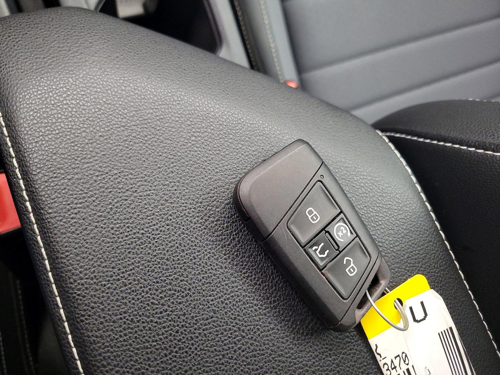 2025 Volkswagen Jetta SE - Photo 23