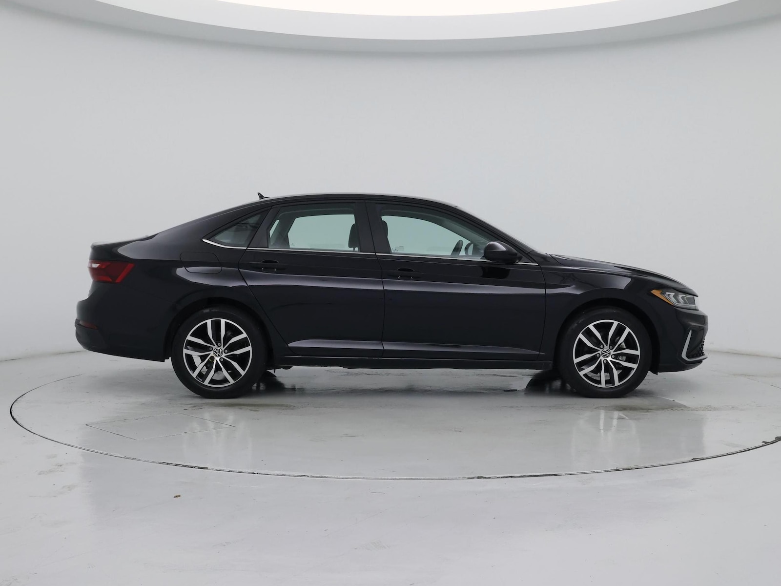 2025 Volkswagen Jetta SE - Photo 8