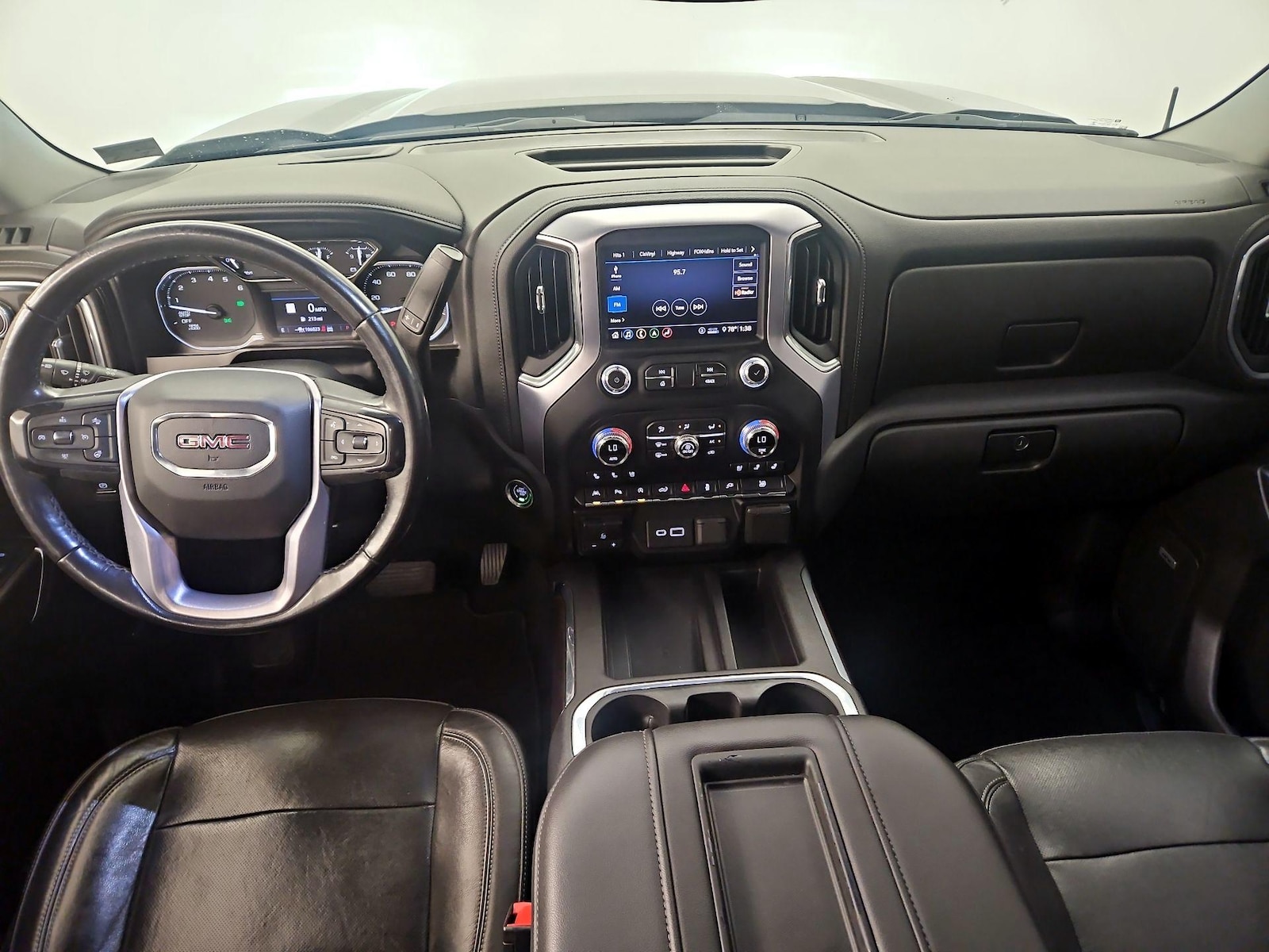 2020 GMC Sierra 1500 SLT - Photo 10