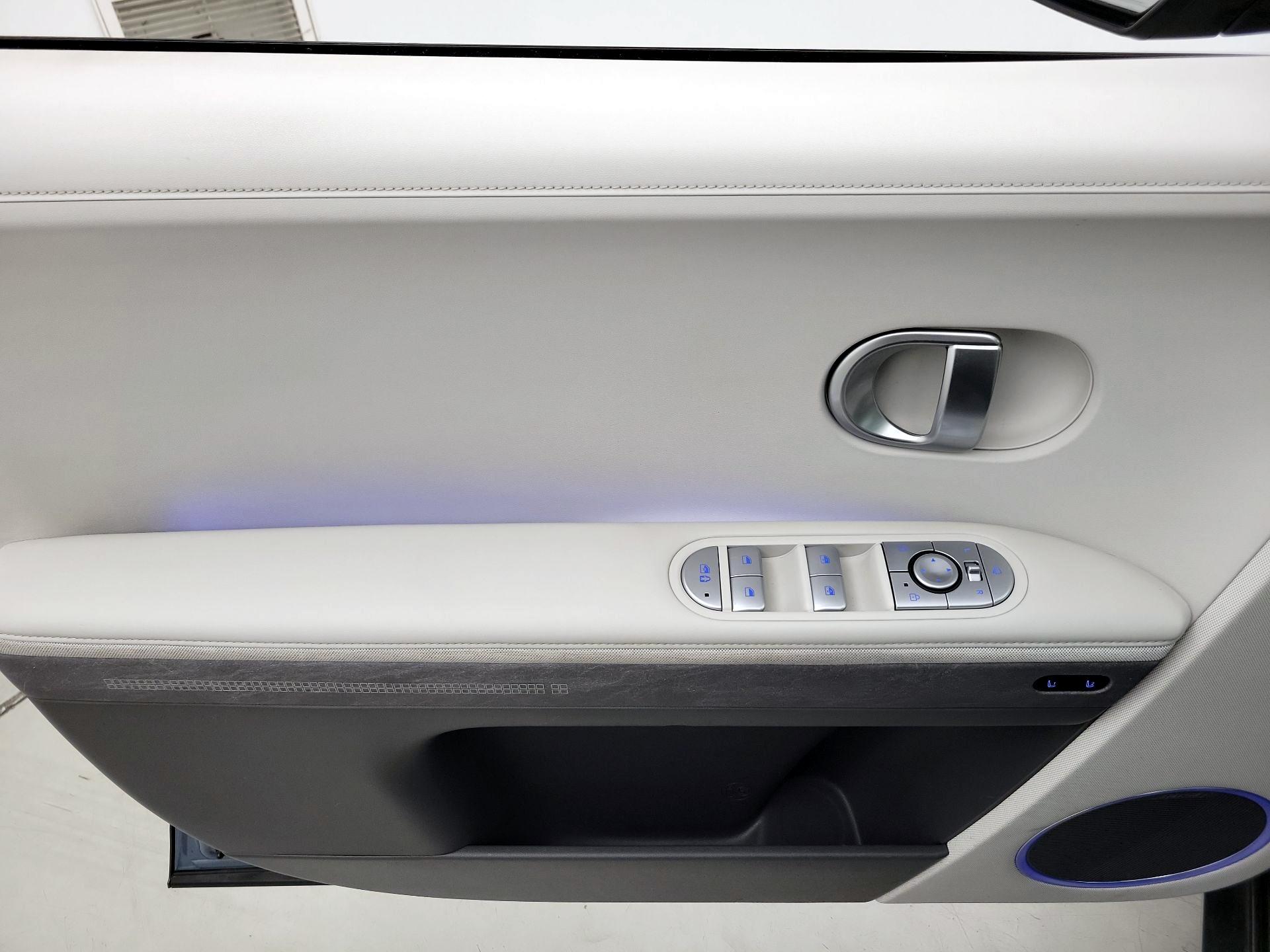 Thumbnail: 2024 Hyundai Ioniq 5 - 12