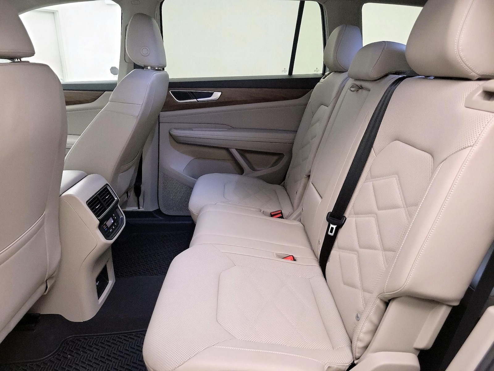 Rear Air Conditioning