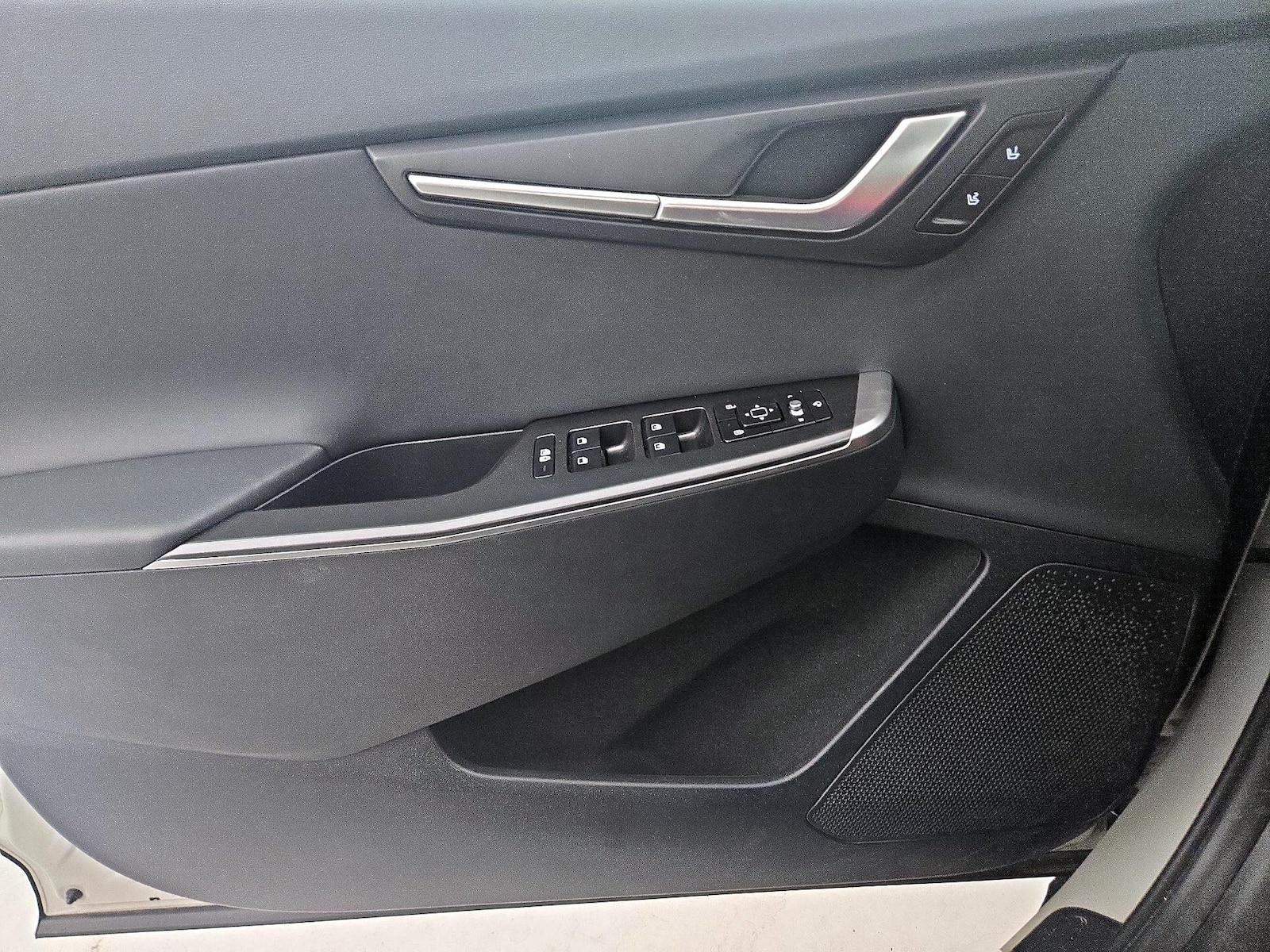 2024 Kia EV6 Light L/R - Photo 13