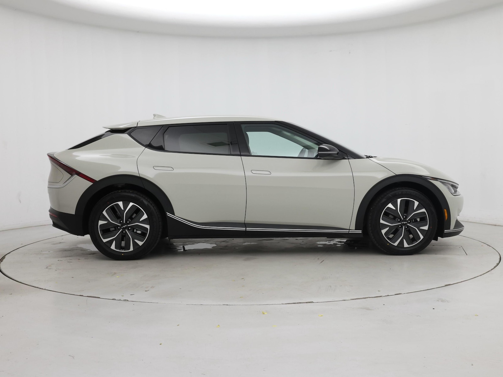 2024 Kia EV6 Light L/R - Photo 8