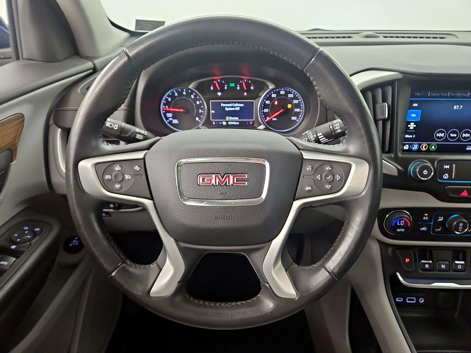 2020 GMC Terrain SLE - Photo 11