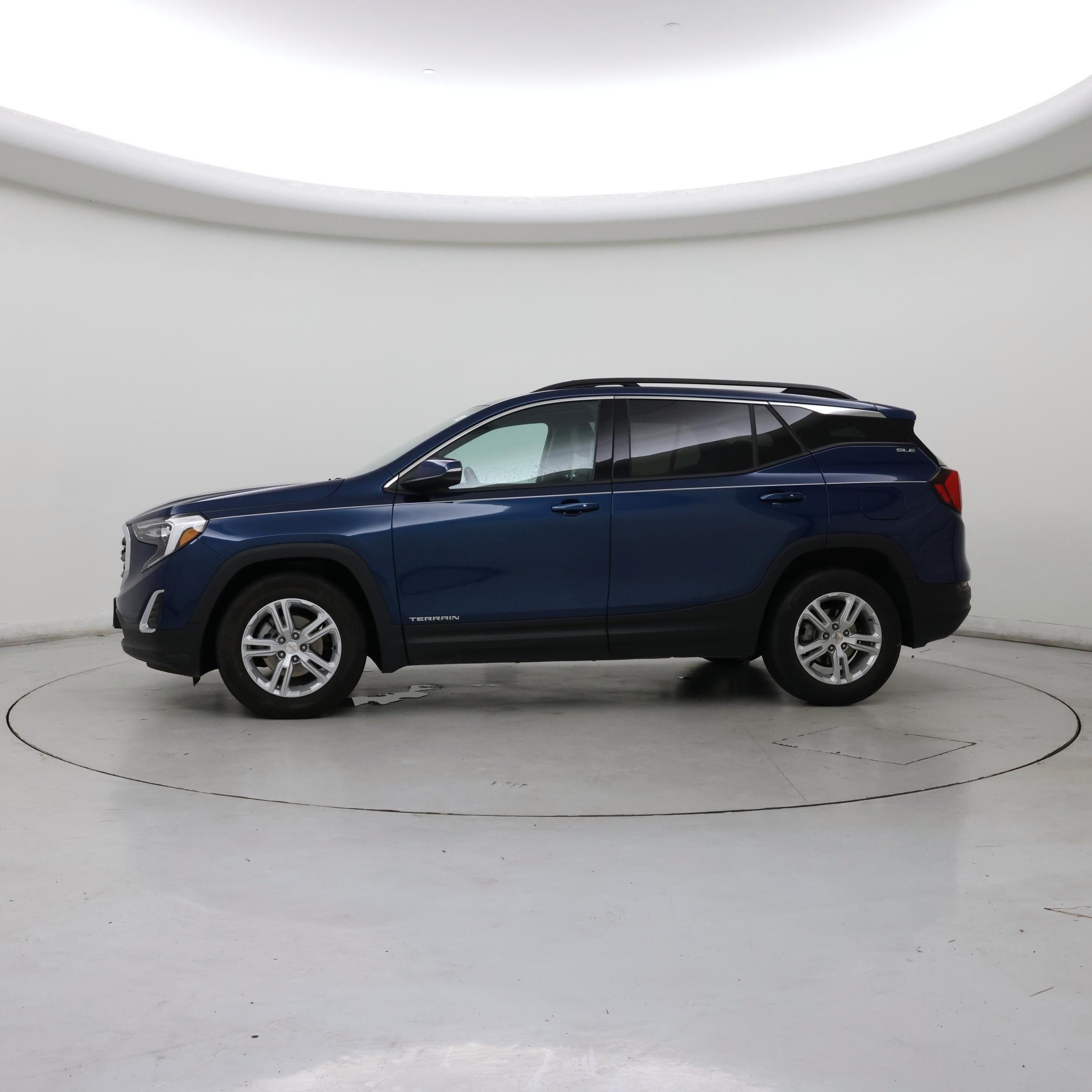 Thumbnail: 2020 GMC Terrain - 3