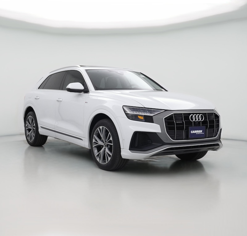 2023 Audi Q8 Premium Plus
