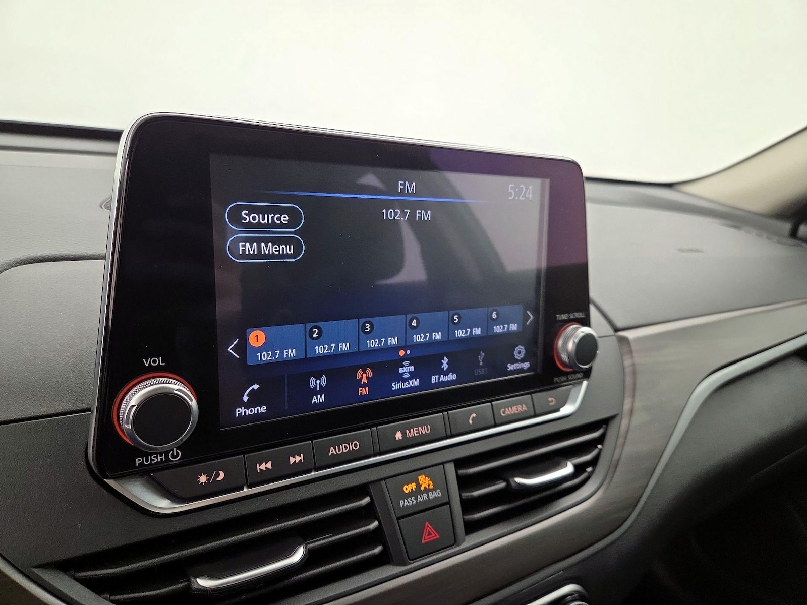 2025 Nissan Altima SV - Photo 16