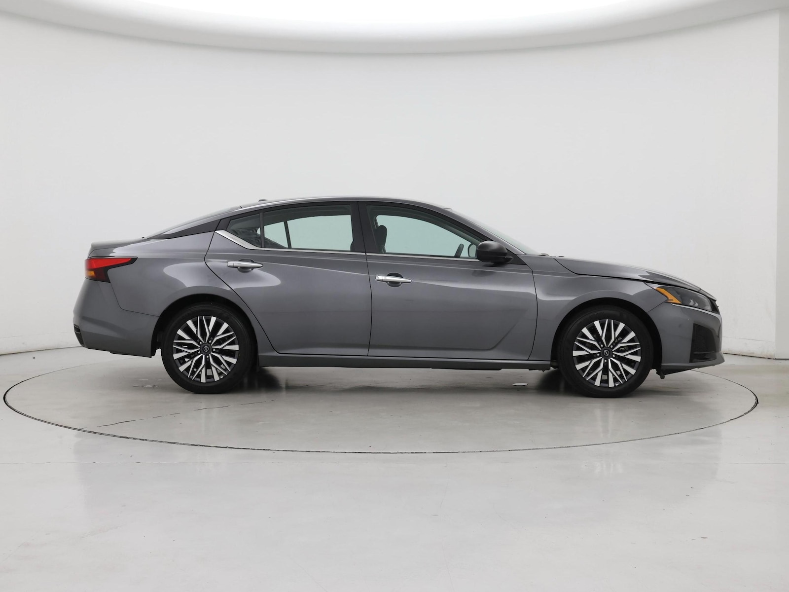 2025 Nissan Altima SV - Photo 8