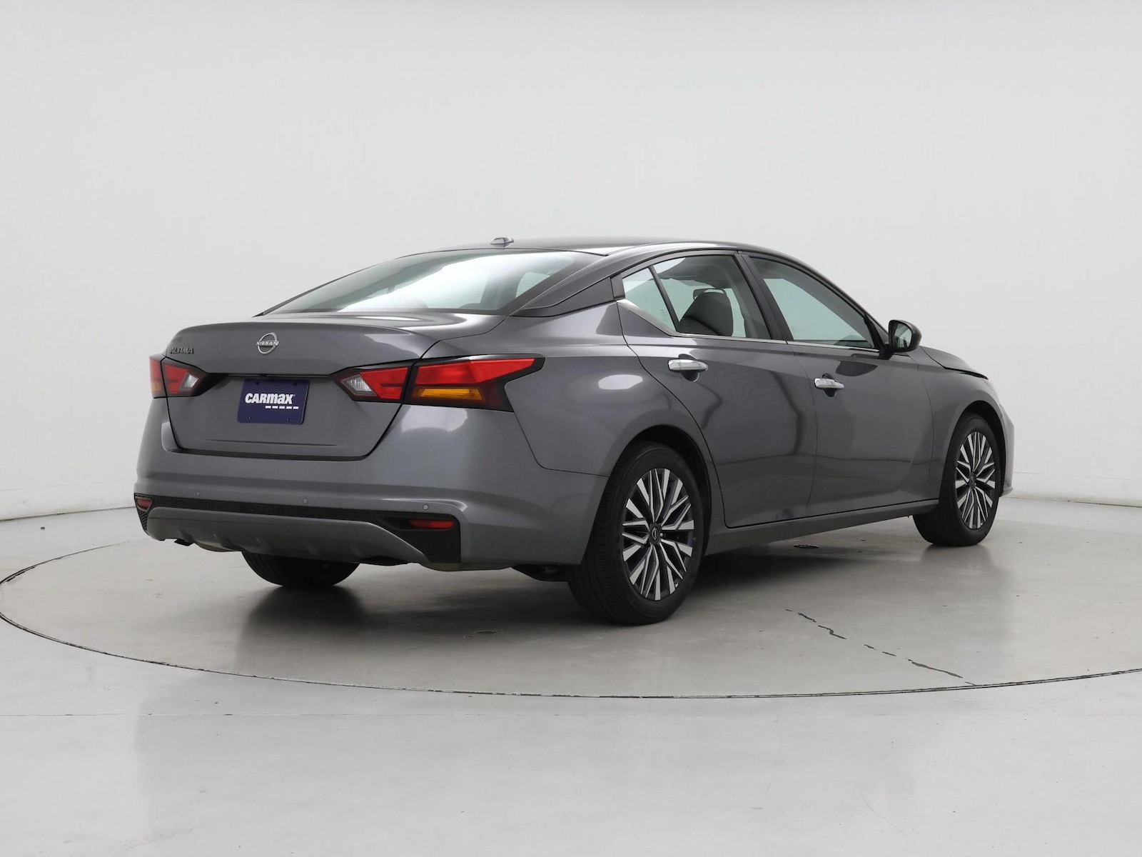 2025 Nissan Altima SV - Photo 9